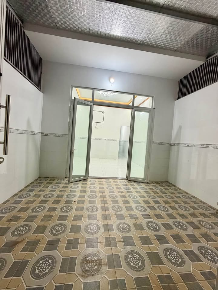 Nhà hẻm 36 Săm Brăm, Buôn Ma Thuột 100m² giá 1.99 tỷ - Vị trí đẹp gần chợ D!