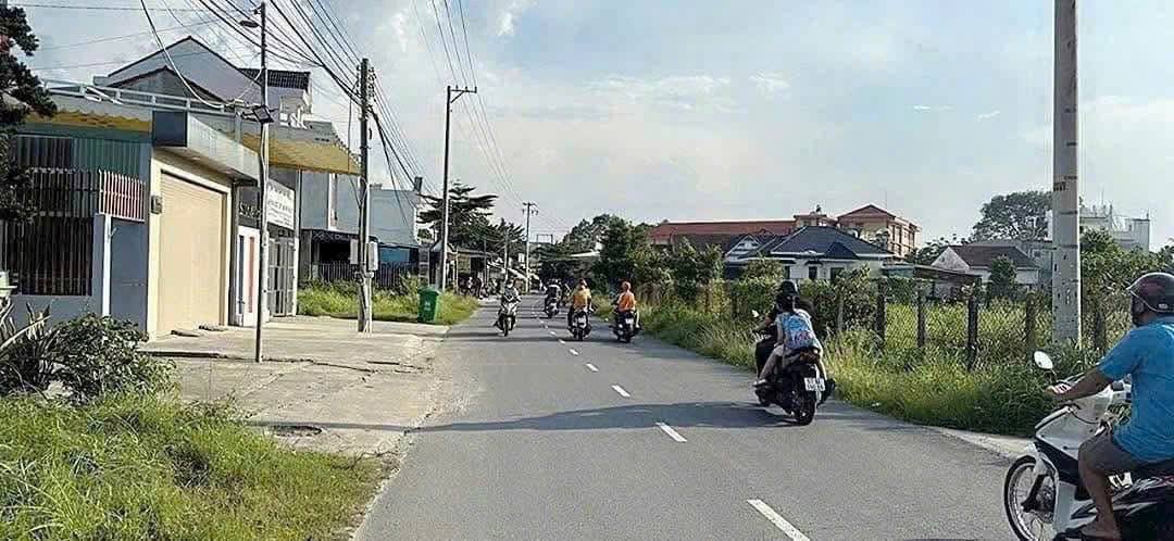 Đất Mặt Tiền DX013 Phú Mỹ 500m² giá 9 tỷ - Hướng Đông, Đường Nhựa 5m