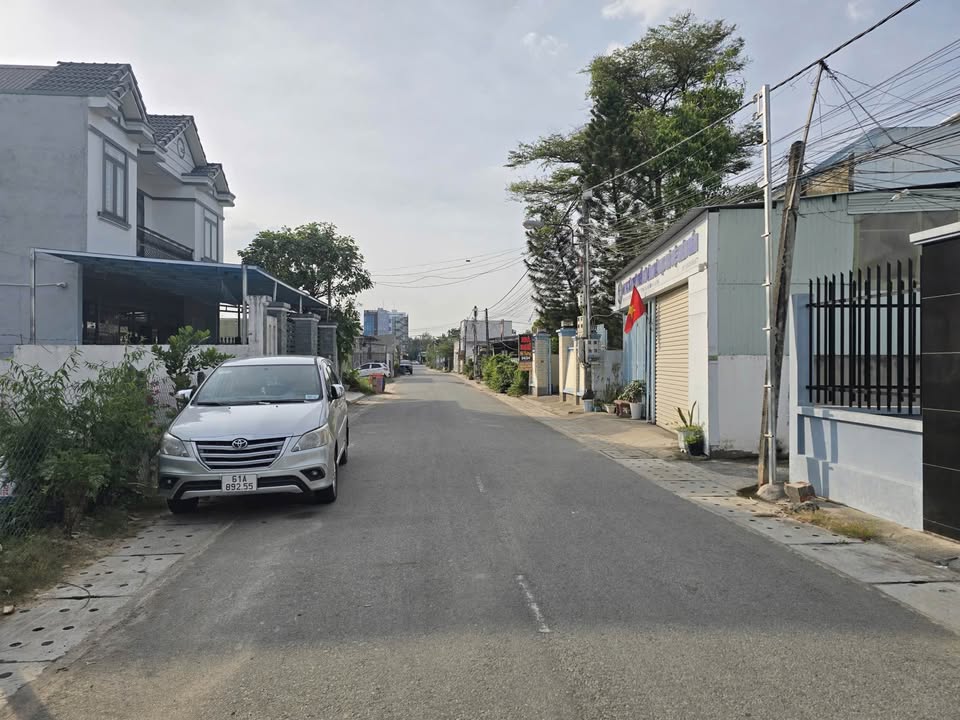 Đất thổ cư mặt tiền đường DX09 Phú Mỹ 342m² giá 8 tỷ - Cơ hội đầu tư tuyệt vời!