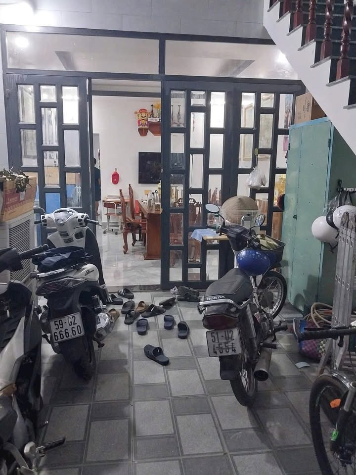 Nhà cho thuê lầu 1 đường Trần Thị Năm quận 12 - Diện tích 80m², giá 4 triệu/tháng, vào ở ngay!