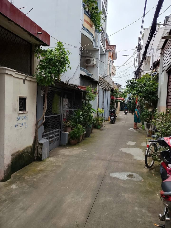 Nhà bán đường Bùi Minh Trực, P5, Q8 - Diện tích 55m², giá 6.5 tỷ - Tiện xây dựng mới!