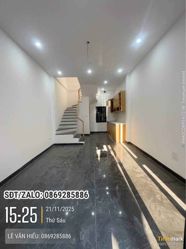 Nhà 4 tầng Đê Đông La 32m² giá 4 tỷ - Cơ hội đầu tư hấp dẫn!