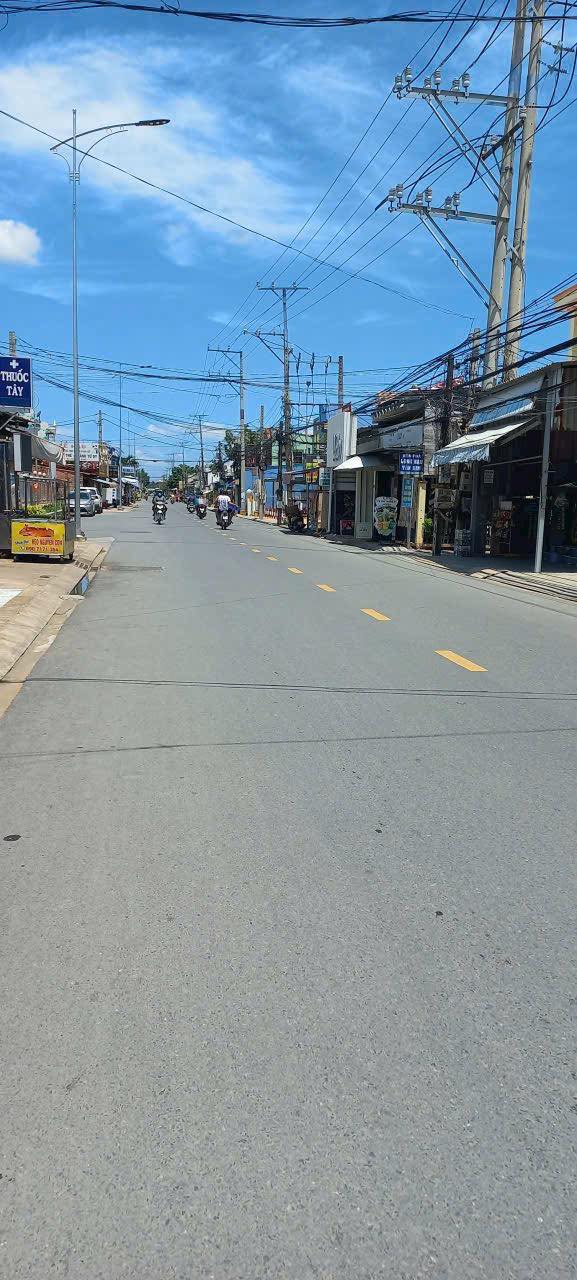 Đất nền mặt tiền đường ĐT.826C Long Hậu 115m² giá 5.6 tỷ - Đầu tư sinh lời ngay!