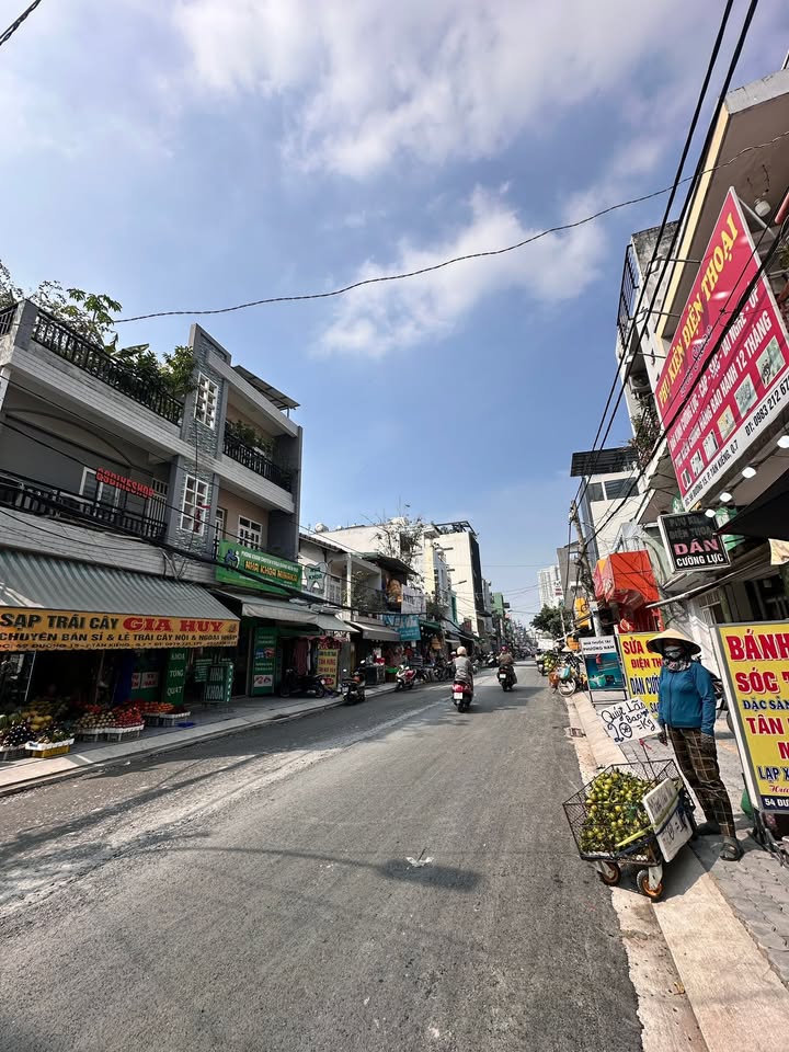 Nhà mặt tiền đường số 15, phường Tân Quy, quận 7 - 68.95m² chỉ 16 tỷ - Kinh doanh sầm uất!