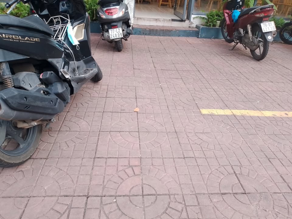 Nhà mặt tiền Trần Hưng Đạo, Quy Nhơn 100m² giá 30 triệu - Kinh doanh sầm uất!