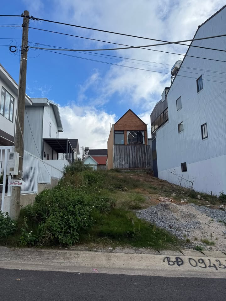 Đất nền hẻm Huỳnh Tấn Phát, phường Xuân Hương, Đà Lạt 103m² giá 6.5 tỷ - Không khí trong lành, tiềm năng phát triển!