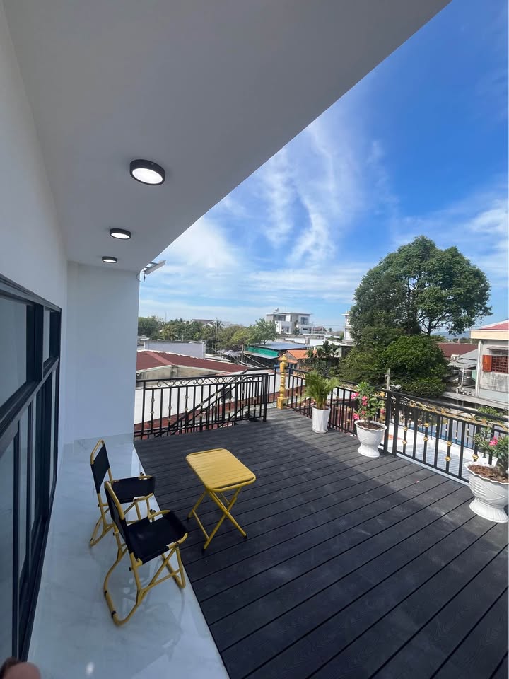 Nhà lầu Hòa Thành 171m² giá 2.59 tỷ - Chính chủ, đầy đủ nội thất!