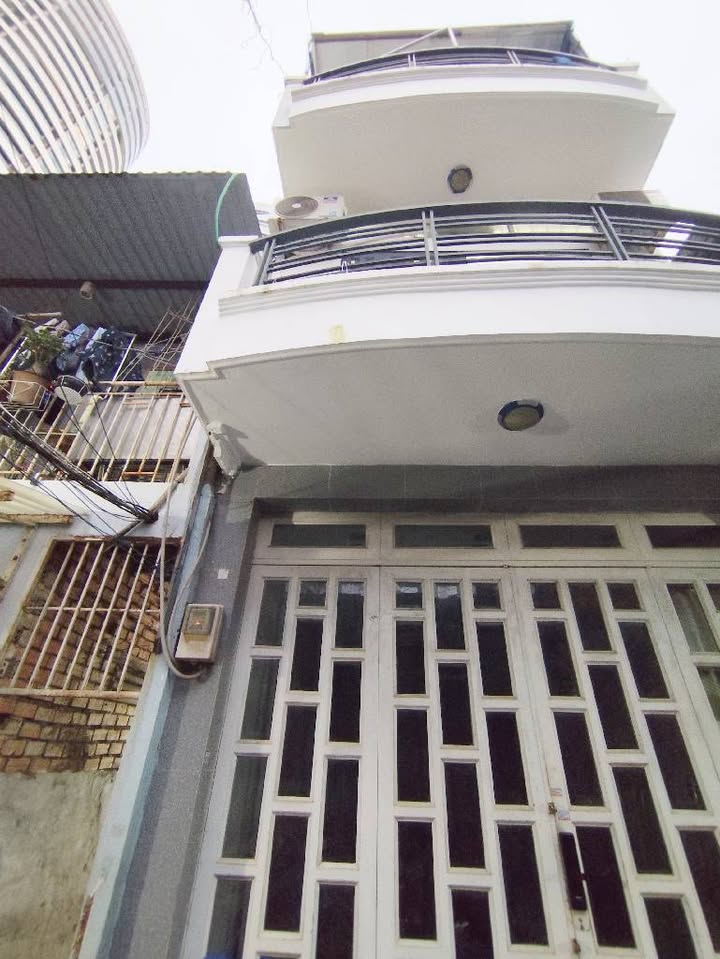 Nhà phố Hẻm 1 Ngô Tất Tố, Bình Thạnh 35m² giá 5 tỷ - Vị trí sát Q1, giao dịch ngay!