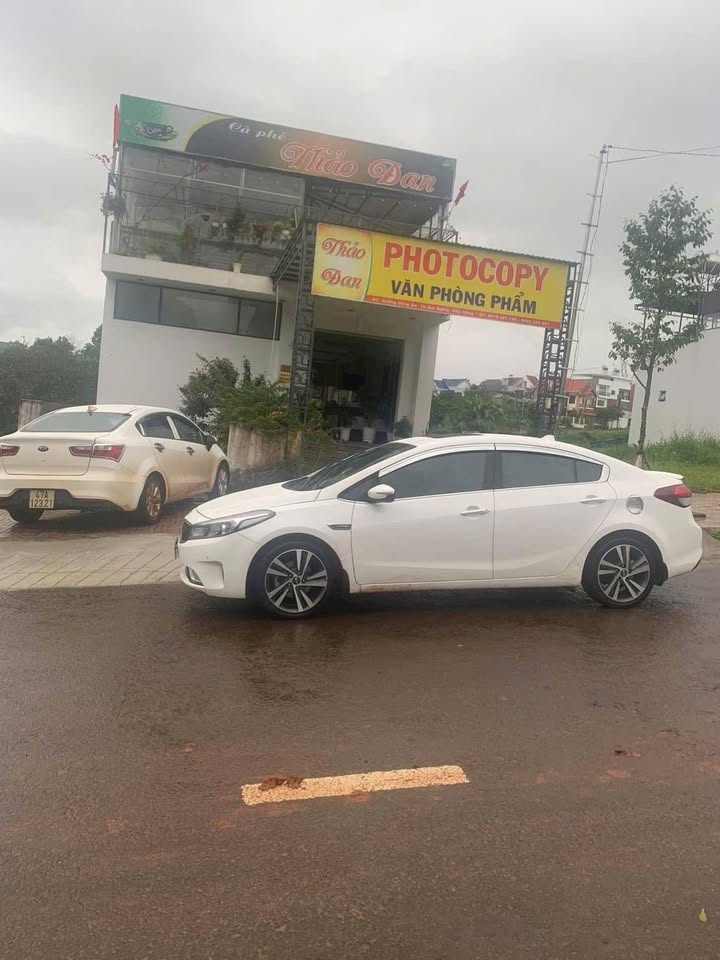 Nhà mặt tiền kinh doanh tại Đắk Nông 600m² - Đối diện cổng trường chính trị!