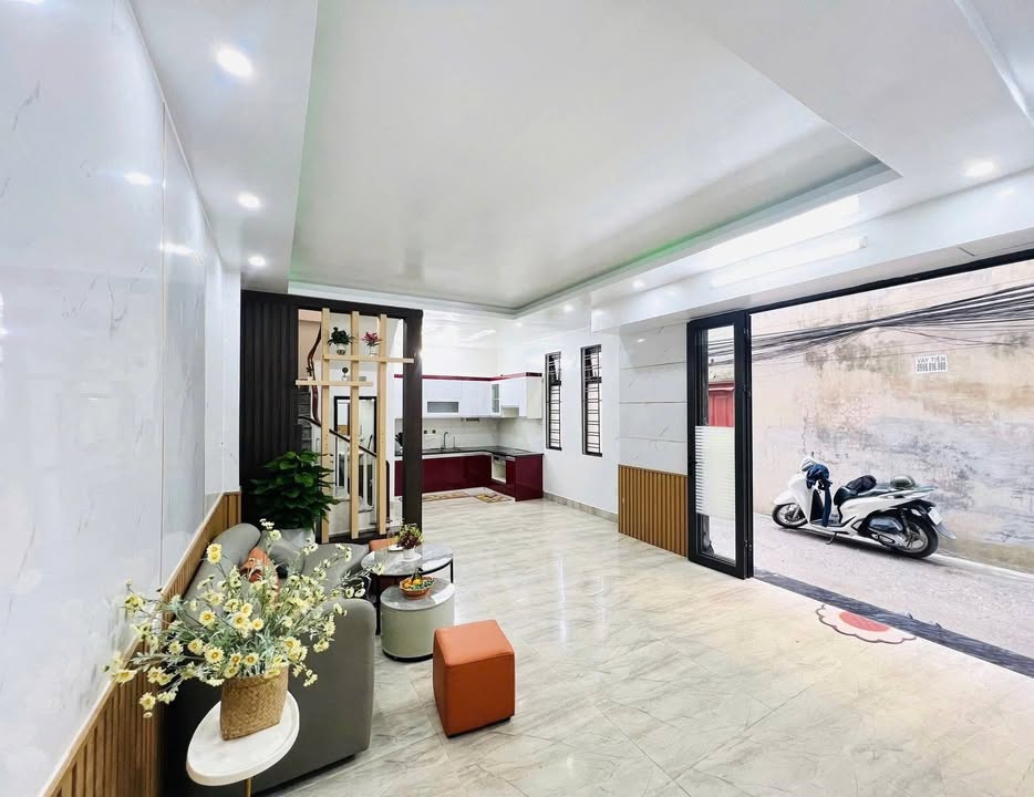 Nhà phố Phương Lưu, Đông Hải 46m² giá 2.99 tỷ - Thiết kế thông thoáng, sẵn sàng vào ở!