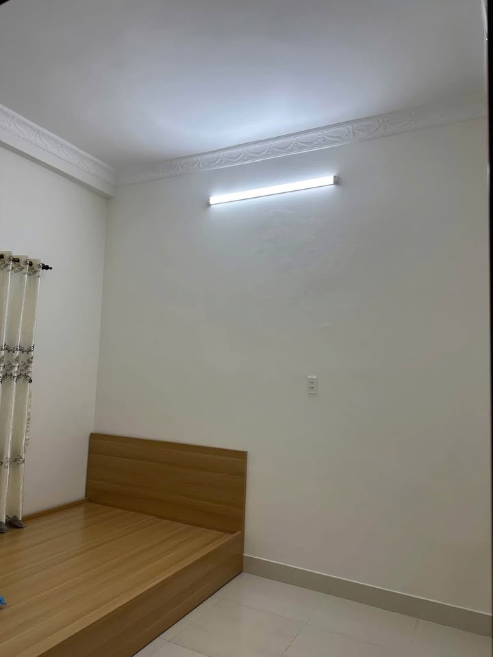 Cho thuê nhà 1 trệt 1 lầu tại phường Rạch Dừa, Vũng Tàu - 12 triệu/tháng, phù hợp kinh doanh!