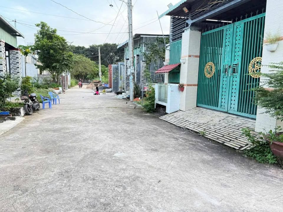 Nhà cấp 4 Tam Phước, Long Điền 100m² giá 1.75 tỷ - Khu dân cư sầm uất!