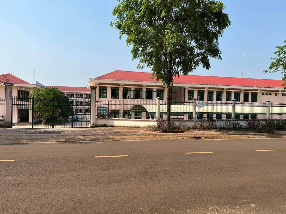 Đất thổ cư 180m² mặt tiền kinh doanh tại Thị trấn Thanh Bình - Giá chỉ 1.2 tỷ!