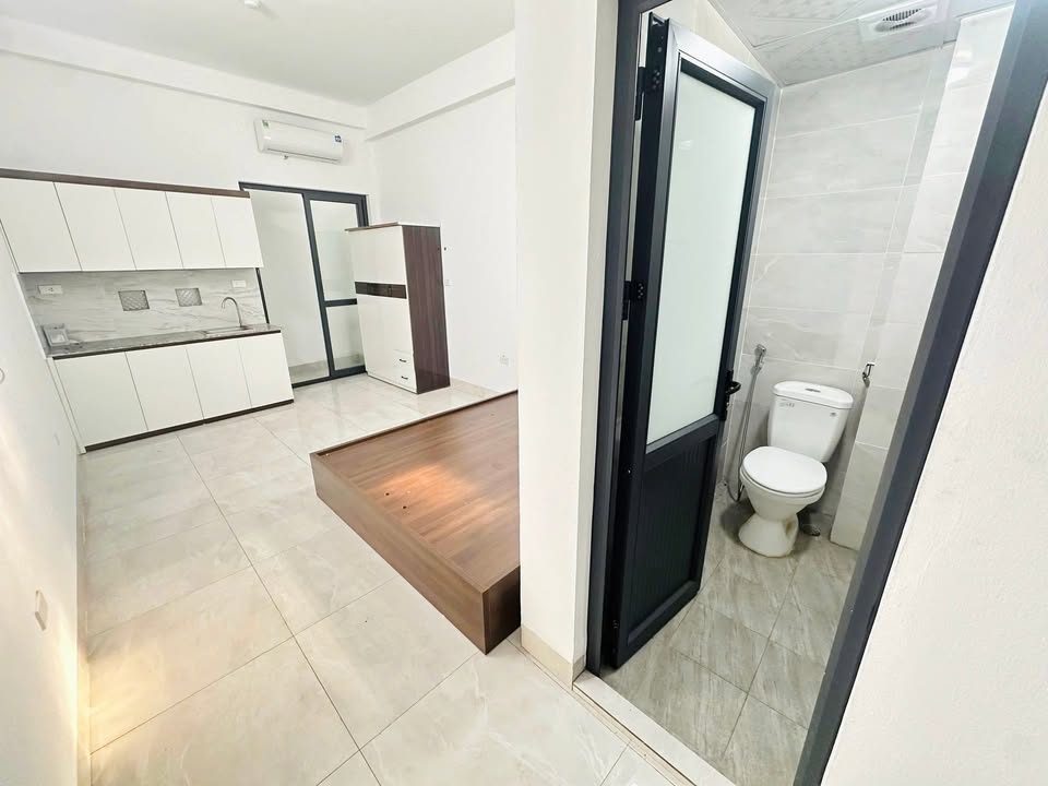 Phòng cho thuê tầng 3 tại Ngõ 87 Yên Xá, 3.5 triệu - Không giới hạn người ở!