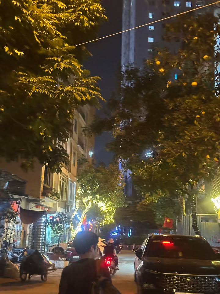 Cho thuê mặt bằng tầng 1 Ngô Thì Nhậm 50m² giá 5 triệu - Kinh doanh sầm uất!