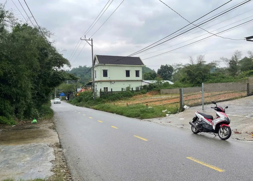 Đất 2 mặt tiền Đường Phùng Quán, Thủy Dương, 156.7m² giá chỉ 2.1 tỷ - Cơ hội đầu tư tuyệt vời!