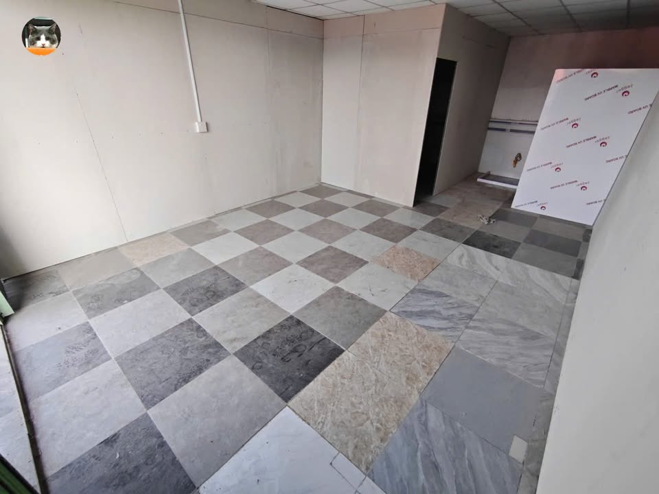 Mặt bằng kinh doanh Nguyễn Văn Linh Ninh Kiều giá 5 triệu - Mặt tiền đẹp, thuận lợi kinh doanh!