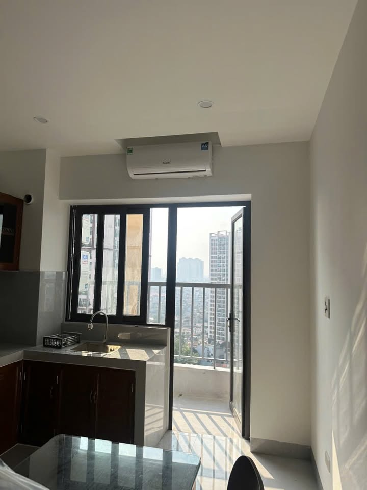 Phòng ngủ master chung cư 96 Định Công 2.5 triệu/tháng - Chỉ cần xách vali vào ở!