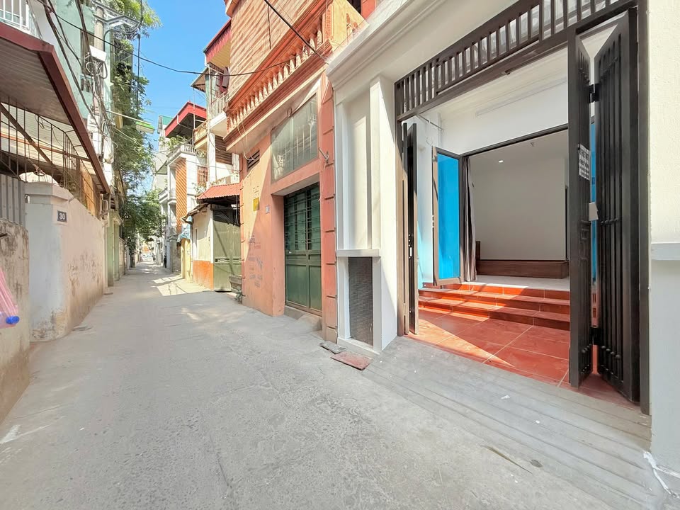 Căn hộ cho thuê tại Ngõ 119 Cổ Nhuế 1, 20m² - Thiết kế hiện đại, tiện nghi đầy đủ!