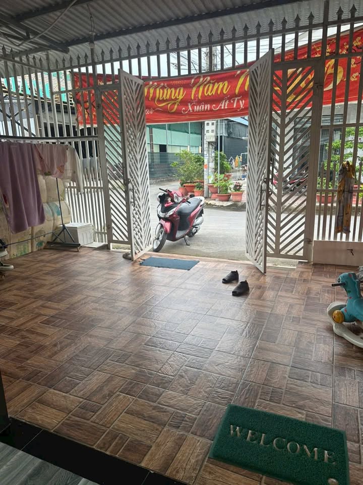 Nhà góc 2 mặt tiền khu Hoàng Hảo, Vĩnh Long 65m² giá 1.45 tỷ - Vừa ở vừa kinh doanh!