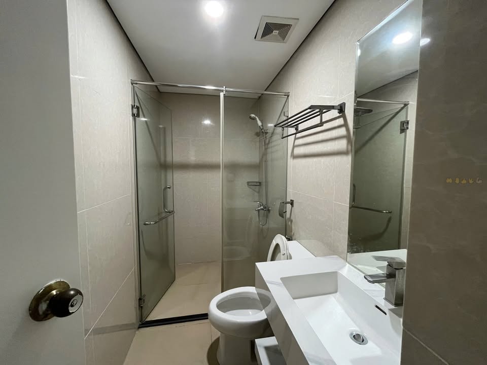 Căn hộ 4PN Royal City Thanh Xuân 136m² giá 34 triệu - Full nội thất vào ở ngay!