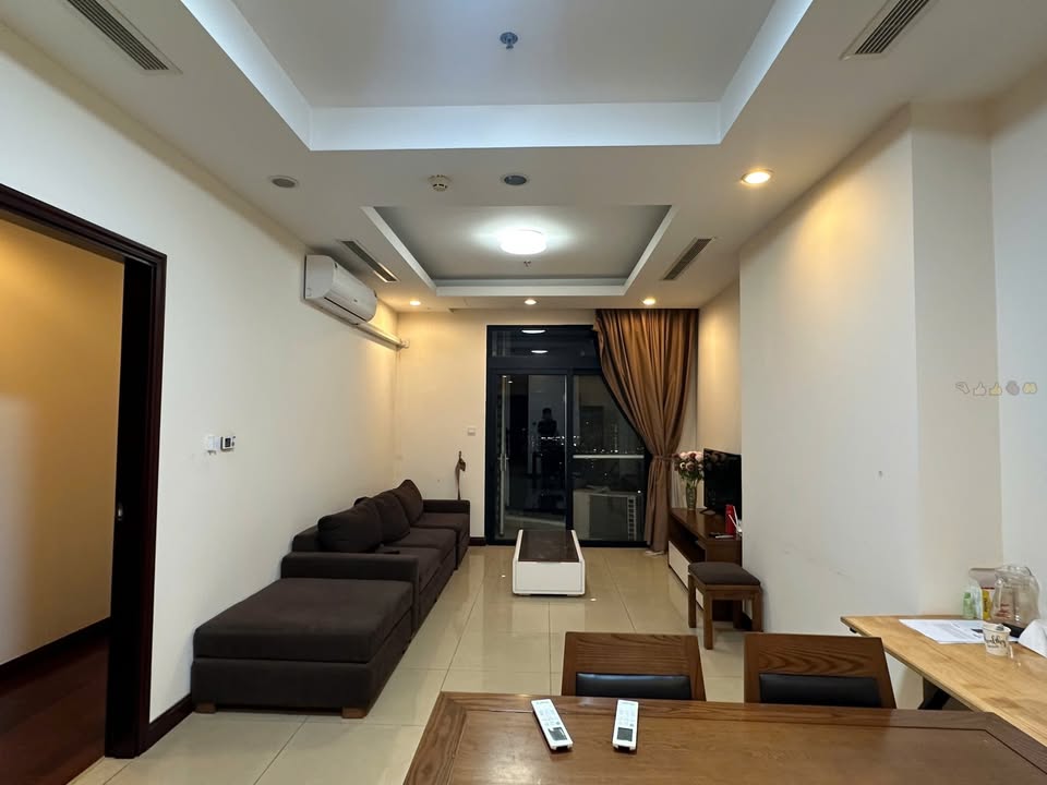 Căn hộ Royal City 2PN 104m² giá 18 triệu - Full nội thất, vào ở ngay!