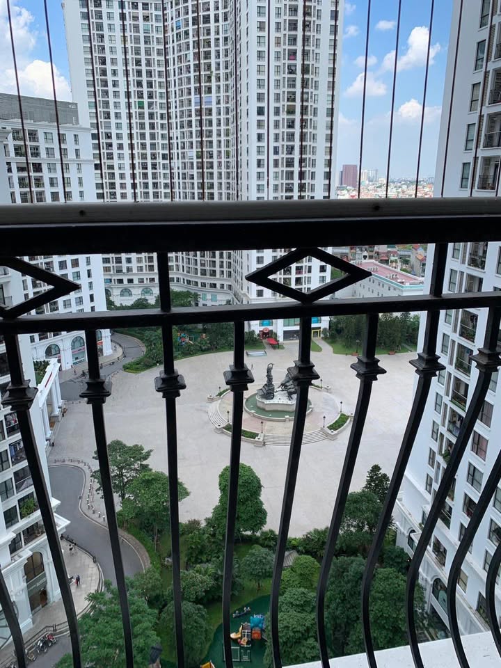 Căn hộ R6-Royal City 3 ngủ cho thuê 21 triệu - Full đồ, giá tốt!