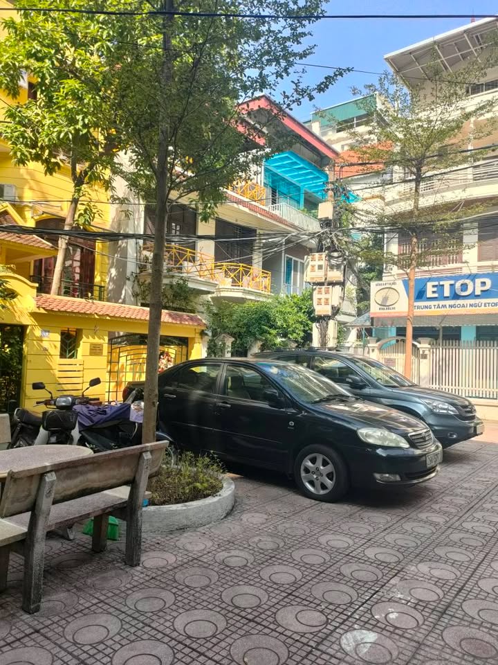 Nhà phố Tôn Thất Thiệp, Ba Đình 125m² giá 68.5 tỷ - An ninh tuyệt đối, kinh doanh sinh lời!