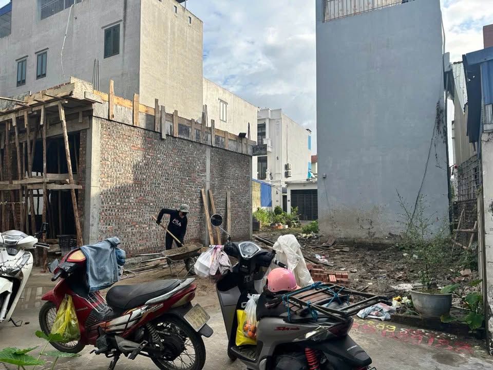 Nhà 3 tầng góc xẻ tại An Dương, Hải Phòng - 42.3m² giá 2.89 tỷ - Không thể bỏ lỡ!