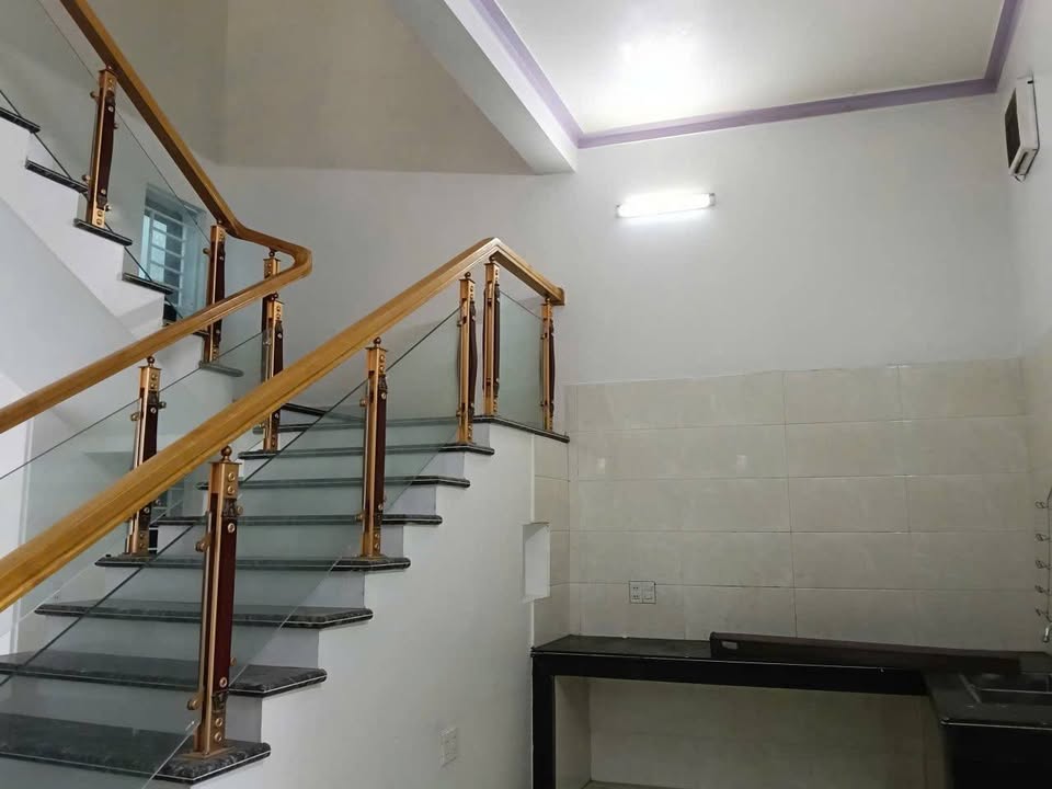 Nhà 2 tầng Đông Quang 162m² giá 4.5 tỷ - Vị trí vàng, giao dịch nhanh!