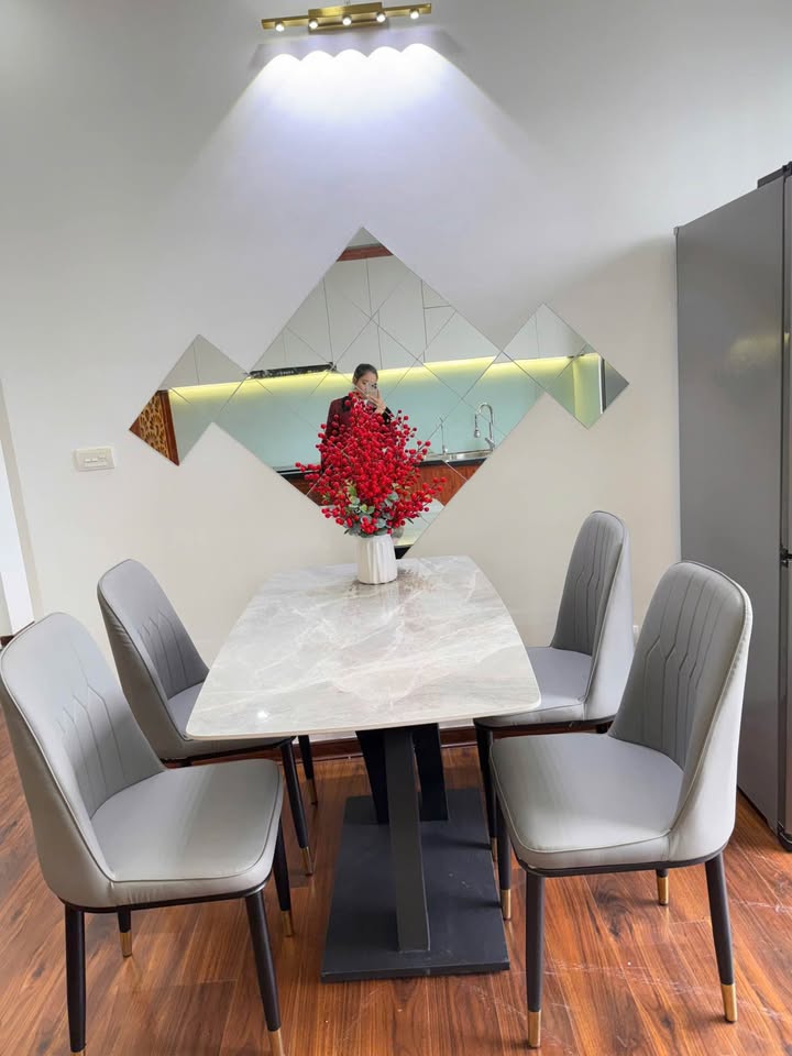 Căn hộ chung cư CT1 Dầu Khí Vinh Phú 104m² giá 3 tỷ - Nội thất xịn, sẵn sàng vào ở!