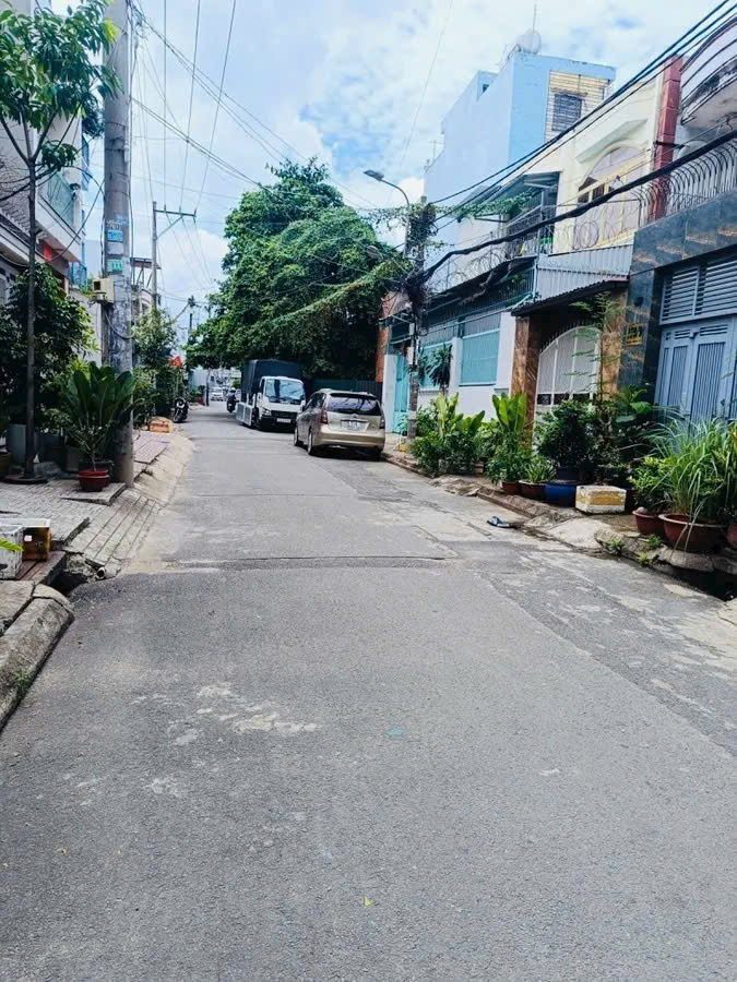 Nhà đẹp HXH Hòa Bình, Hiệp Tân, Tân Phú 60m² giá 7 tỷ - Khu dân cư an ninh, dân trí cao!