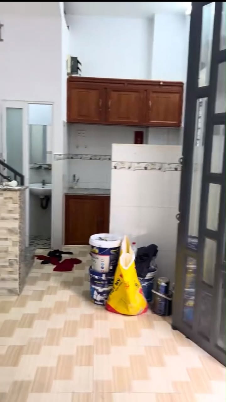 Nhà nguyên căn Đỗ Ngọc Thạch, phường 4, quận 11 - 24m² chỉ 9 triệu/tháng!