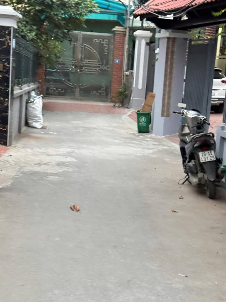 Nhà thổ cư Hoài Đức 193m² giá thỏa thuận - Ngõ xe ô tô vào thoải mái!