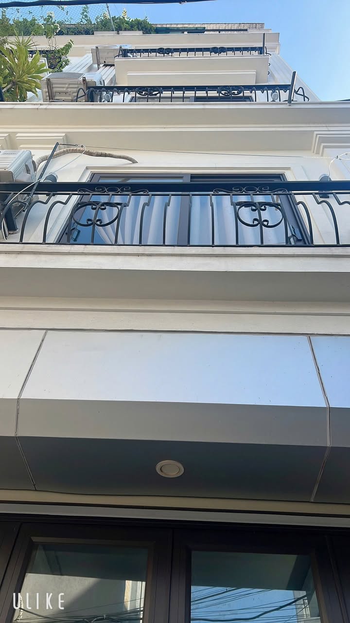 Nhà riêng Thạch Bàn Long Biên 35m² giá thỏa thuận - Đầy đủ nội thất, ô tô vào tận nơi!