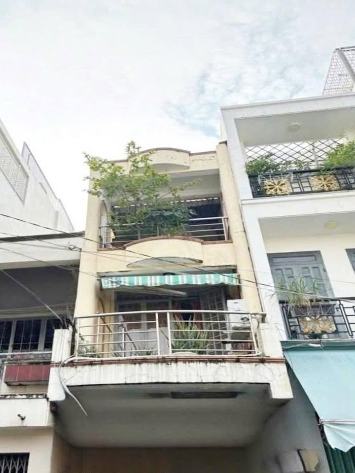 Nhà mặt tiền đường Cô Giang, Quận Phú Nhuận, 48m² giá 11.5 tỷ - Thương lượng hấp dẫn!