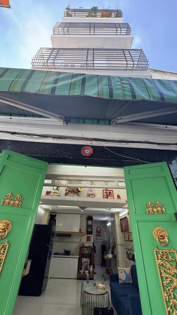 Nhà 5 tầng 32.5m² đường Lò Gốm, quận 6 chỉ 5.5 tỷ - Chính chủ bán gấp!