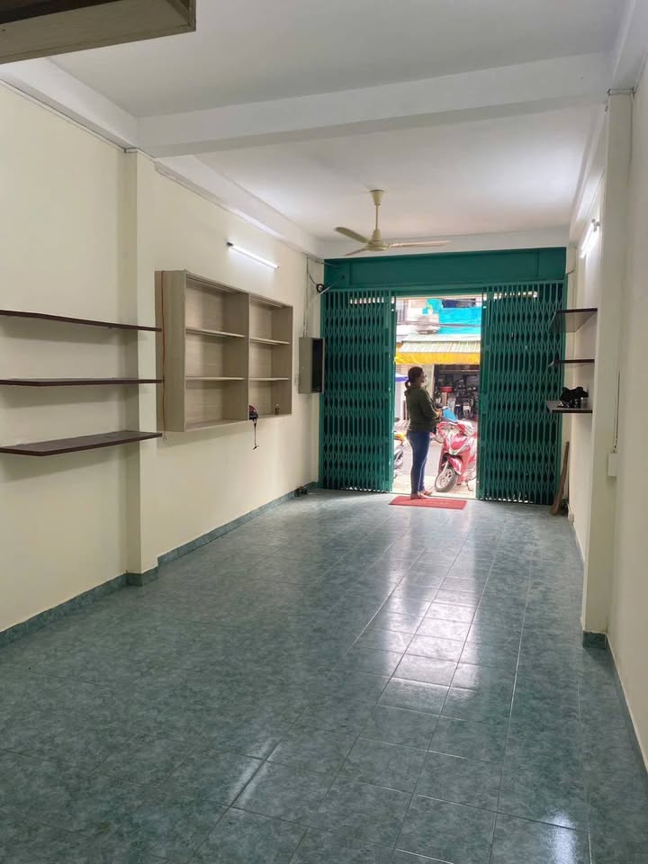 Nhà Cho Thuê Mặt Tiền Thái Phiên, Quận 11 - 2PN, Giá 15 triệu/tháng - Phù hợp kinh doanh