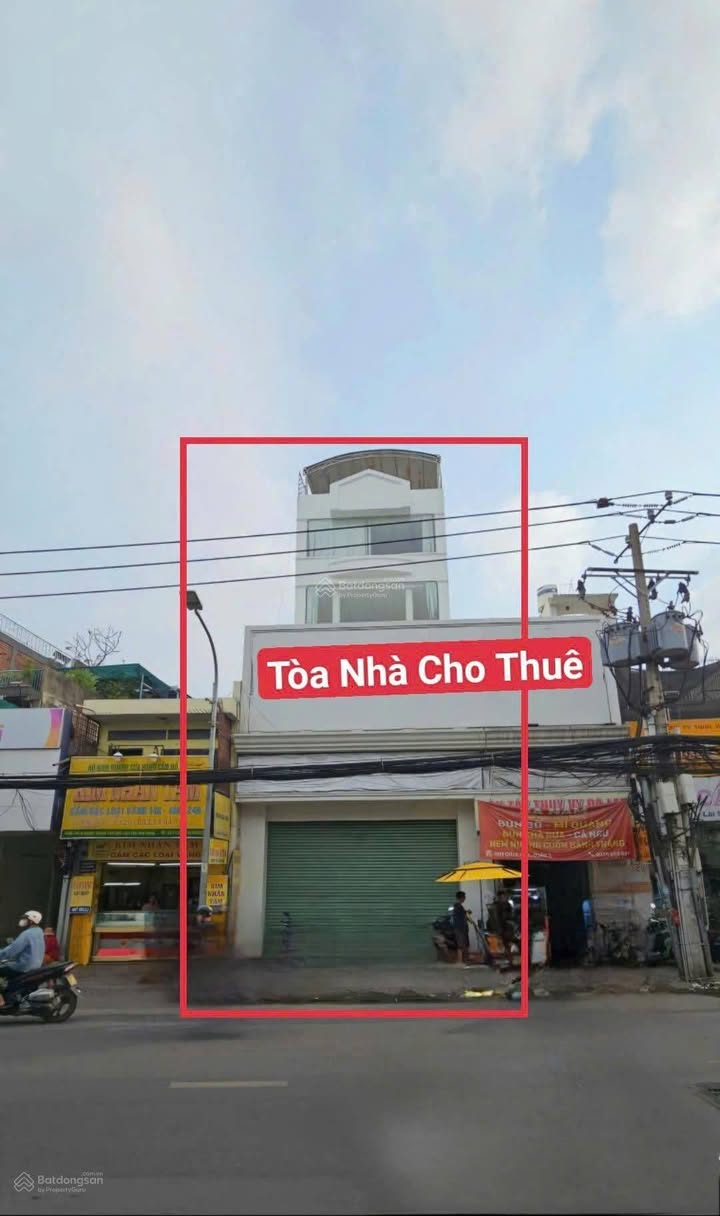 Nhà mặt tiền Cách Mạng Tháng Tám, Quận 3, 156m² giá 110 triệu - Đối diện chợ Hòa Hưng!