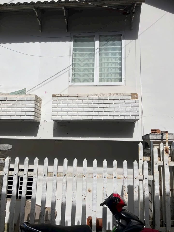 Đất tặng nhà đường Mai Hắc Đế, Đà Lạt 67m² giá 5.5 tỷ - Sổ đỏ chính chủ!