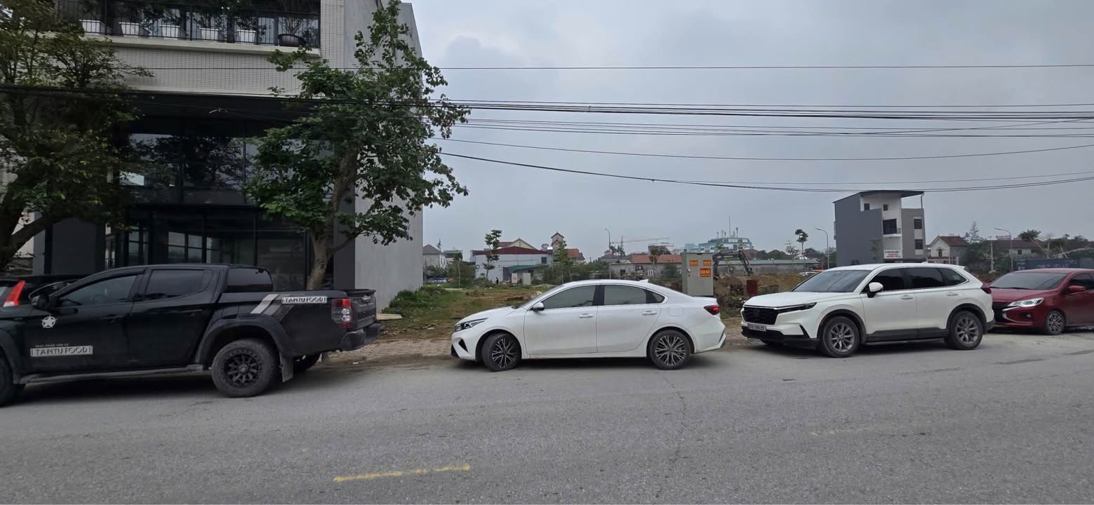 Đất kinh doanh mặt đường Trương Văn Lĩnh, TP Vinh 110m² giá 7 tỷ - Sẵn sàng đầu tư!