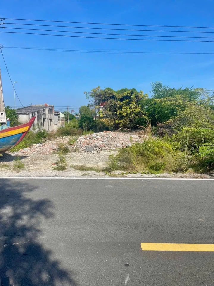 Lô đất đẹp tại Phước Hải, Bà Rịa - Vũng Tàu, 136m² - Sổ đỏ chính chủ, giá chỉ 2.2 tỷ!