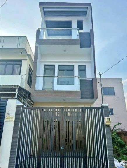 Nhà phố 90m² đường DT835 Phước Lợi, Bến Lức - Giá 1.09 tỷ thương lượng!