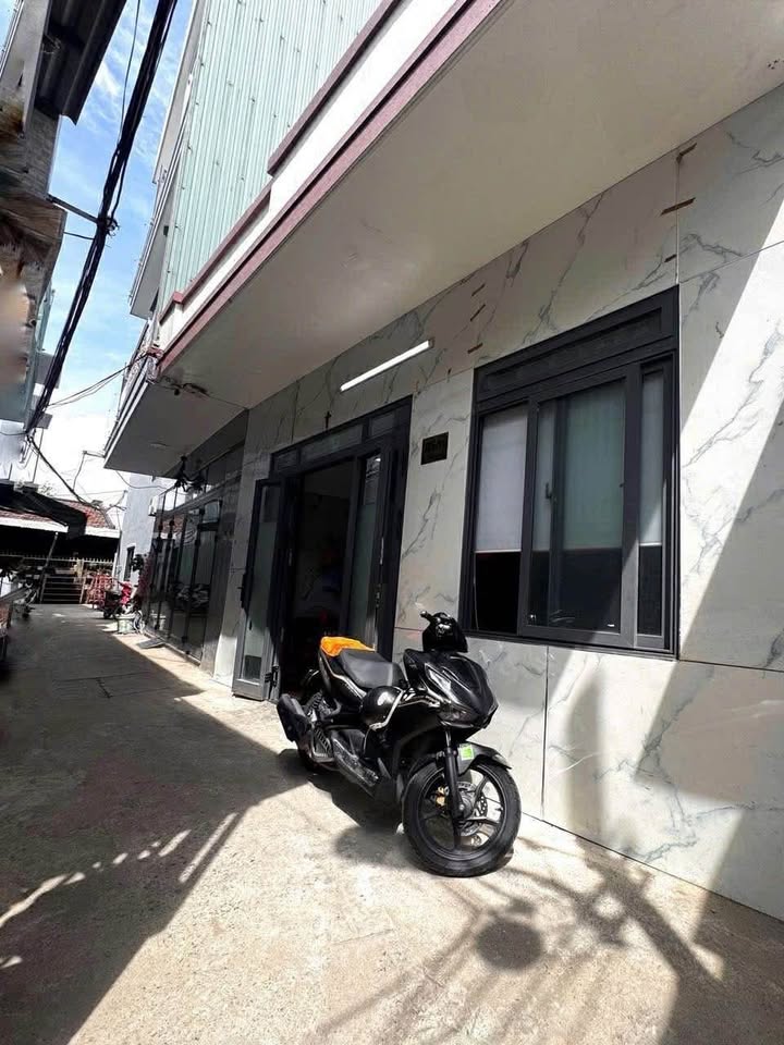 Nhà gác lửng Đúc 41m² giá 3.25 tỷ - Sổ nở hậu, chính chủ bán gấp!