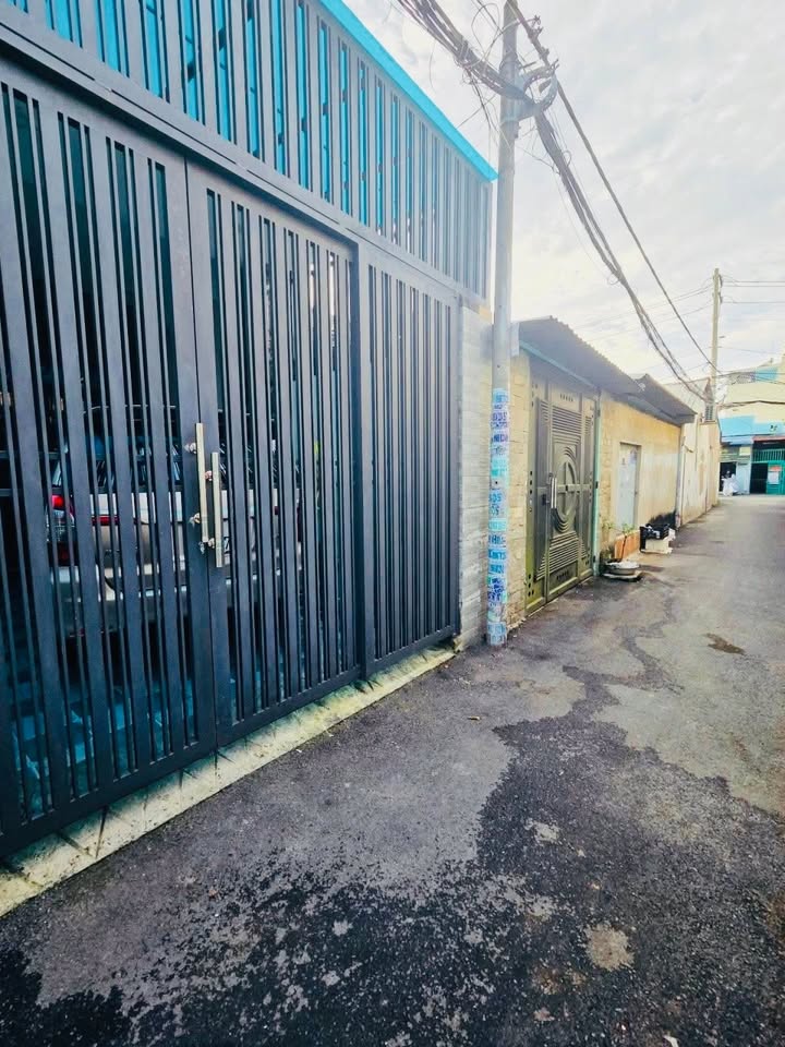 Nhà cấp 4 hẻm xe hơi Linh Xuân 60m² giá 3 tỷ - Cơ hội không thể bỏ lỡ!