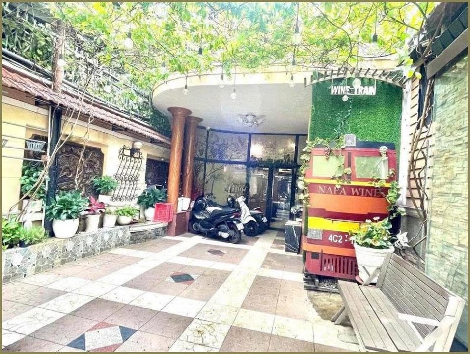 Cho thuê mặt bằng thương mại đường Nguyễn Thị Diệu, quận 3, 234m² - Vị trí đắc địa cho kinh doanh!