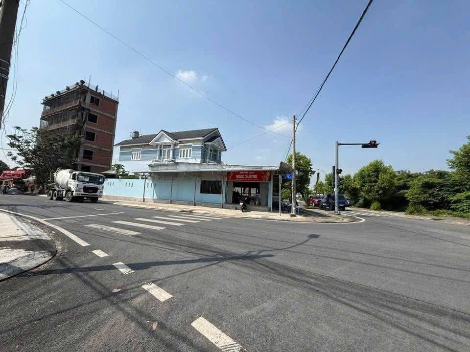 Đất nền mặt tiền đường Song Hành, xã Tân Hiệp, Hóc Môn 640m² - Giá đầu tư hấp dẫn 26 tỷ!