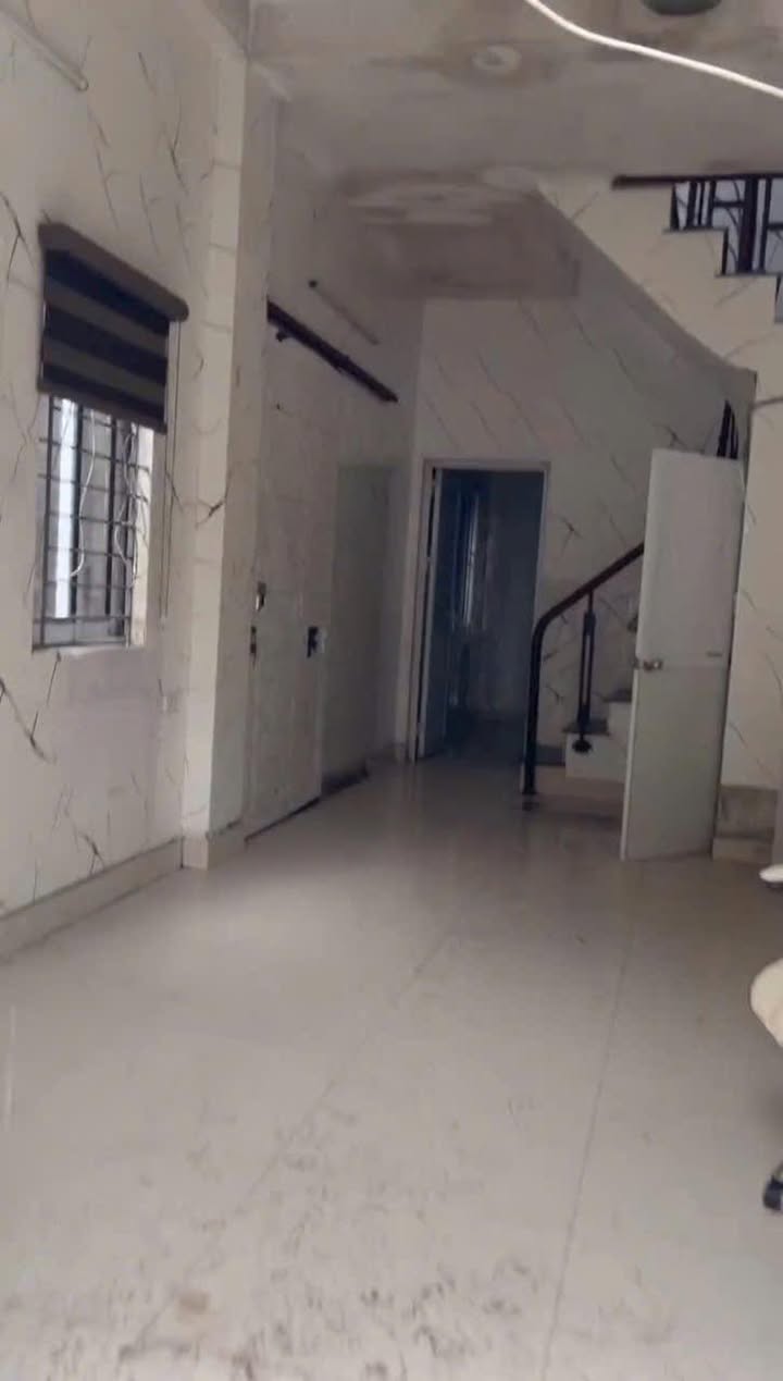 Nhà 2 tầng cho thuê phường Long Biên 37m² giá chỉ 4.5 triệu - Ngõ thông ô tô