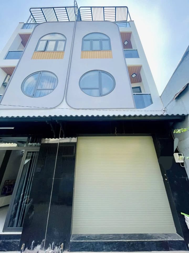 Nhà đẹp Tân Phú 50m² giá 6.45 tỷ - Hẻm xe hơi vào tận nhà!