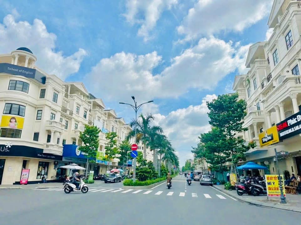 Cho thuê nguyên căn nhà mặt tiền đường Số 3 Cityland Park Hills Gò Vấp 100m² giá 65 triệu - Thích hợp làm văn phòng, spa!